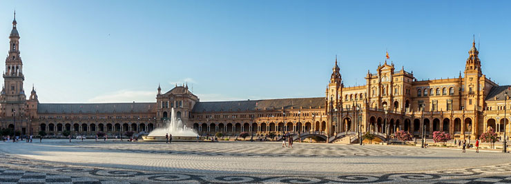 Blick auf den Plaza de Espana in Sevilla